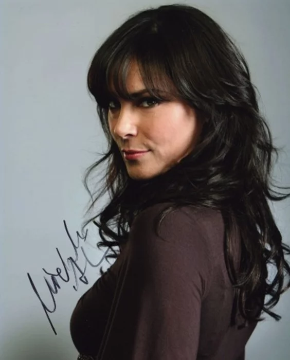 Michelle Forbes autograph