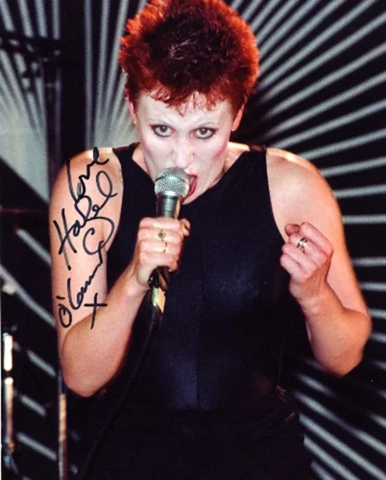 Hazel O'Connor autograph