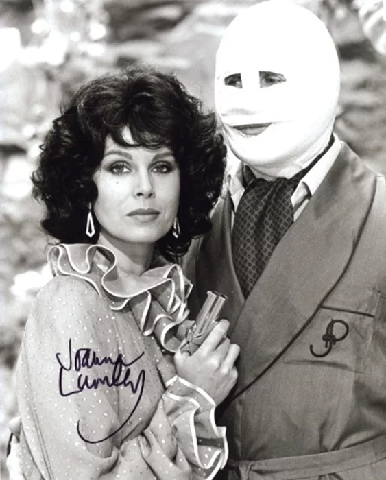Joanna Lumley autograph