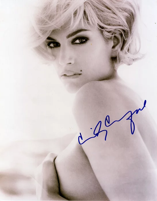 Cindy Crawford autograph