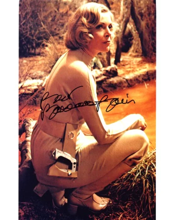 Barbara Bain autograph