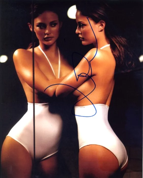 Josie Maran autograph