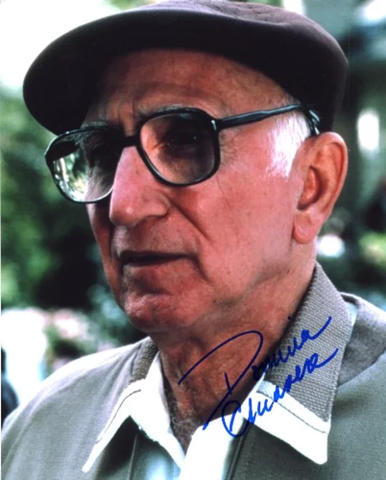 Dominic Chianese autograph