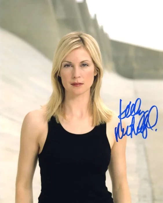 Kelly Rutherford autograph