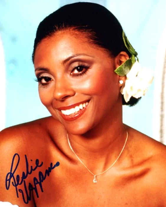 Leslie Uggams autograph