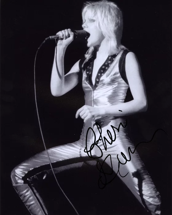 Cherie Currie autograph