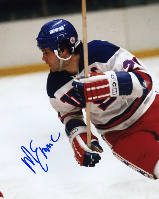 Mike Eruzione autograph