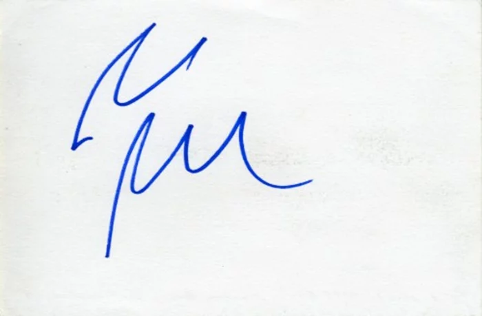 Lourdes Benedicto autograph