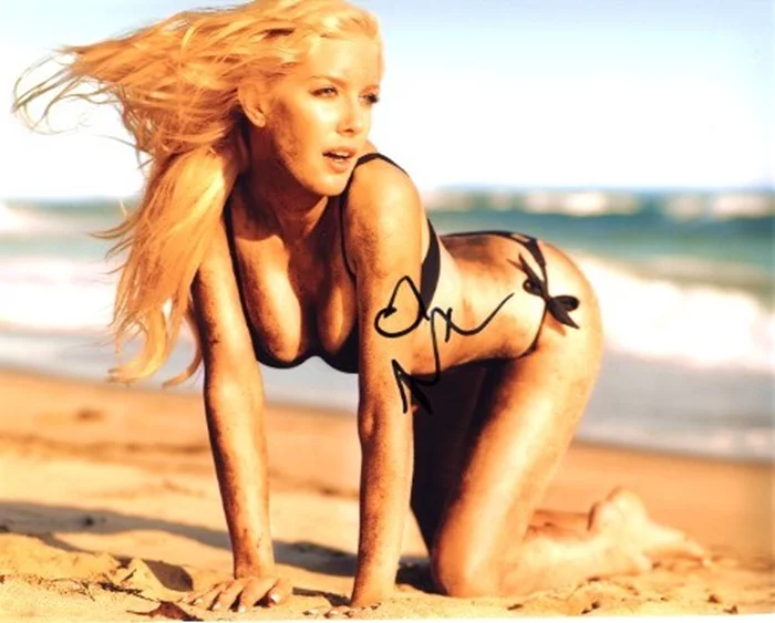 Heidi Montag autograph