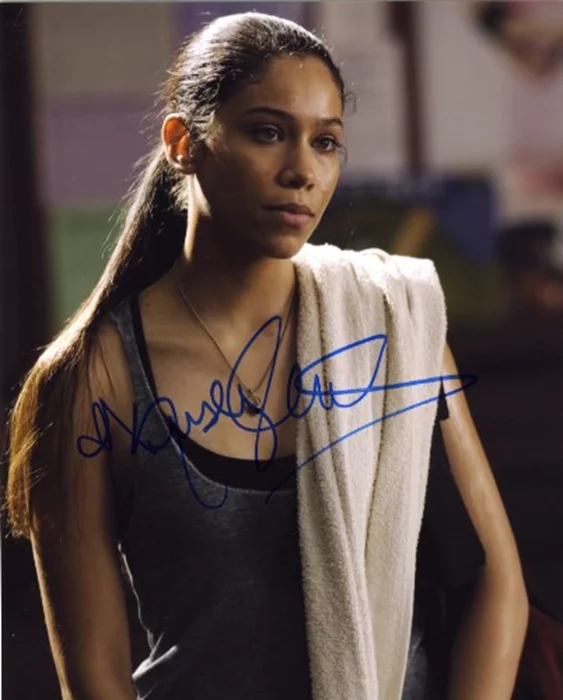 Kristy Flores autograph