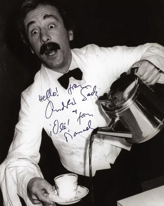 Andrew Sachs autograph