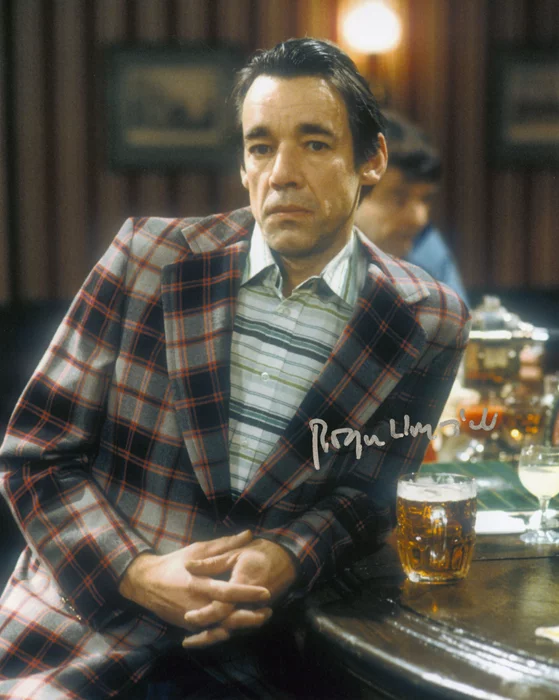 Roger Lloyd Pack autograph