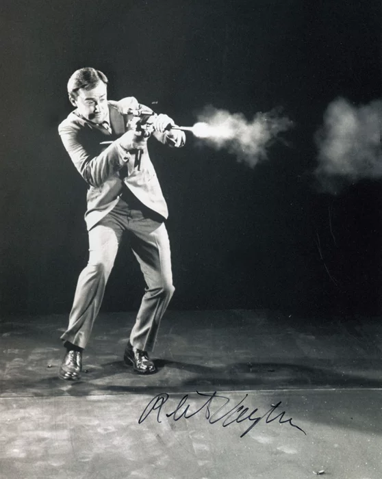 Robert Vaughn autograph