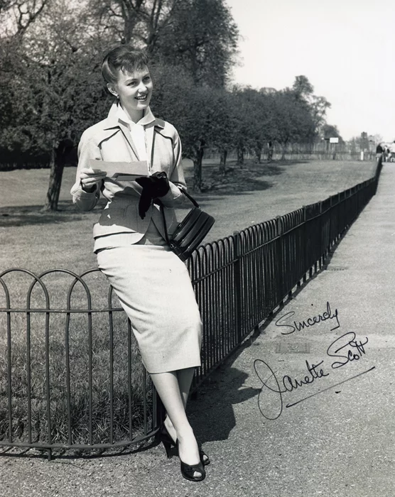 Janette Scott autograph