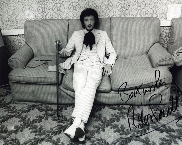 Robert Powell autograph