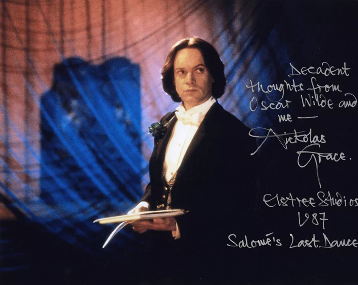 Nickolas Grace autograph
