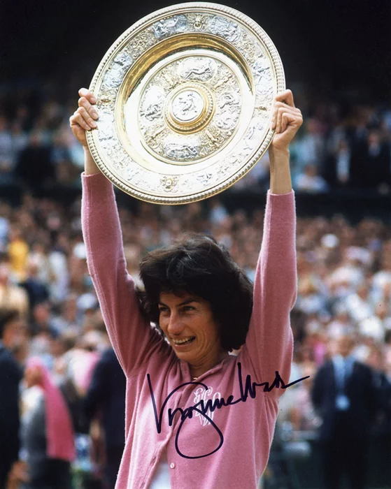 Virginia Wade autograph