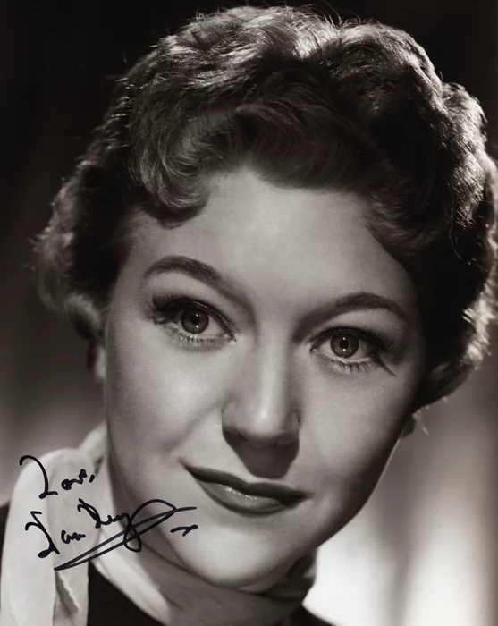 Dora Bryan autograph