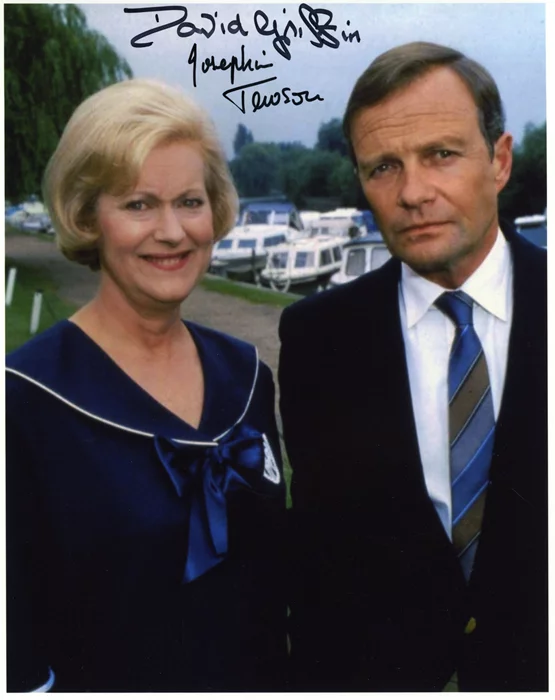 Keeping Up Appearances autograph
