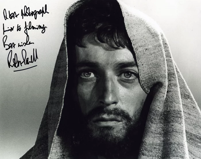Robert Powell autograph