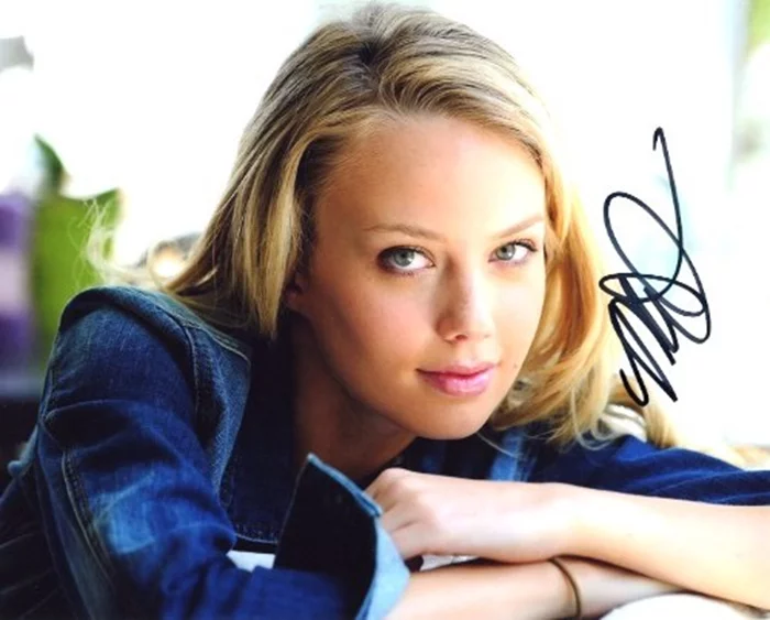 Melissa Ordway autograph