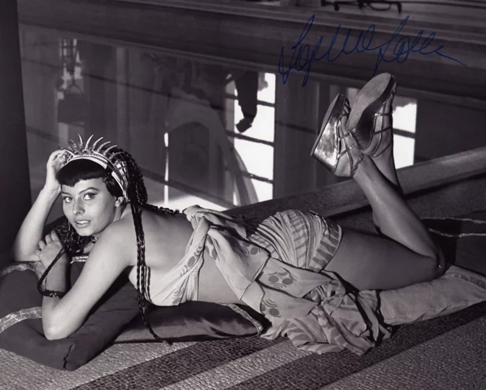 Sophia Loren autograph