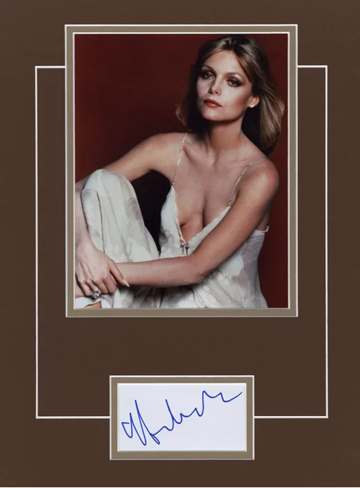 Michelle Pfeiffer autograph