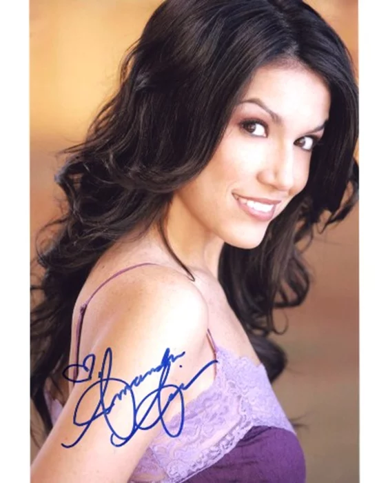 Amanda Avila autograph