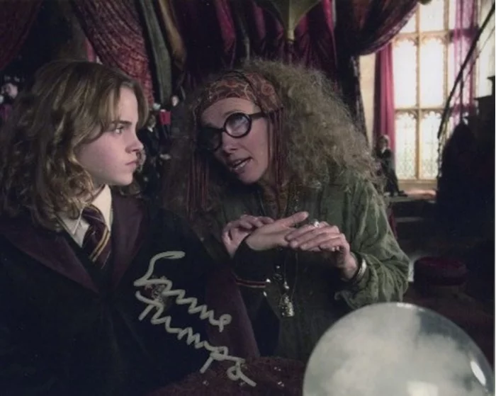 Emma Thompson autograph