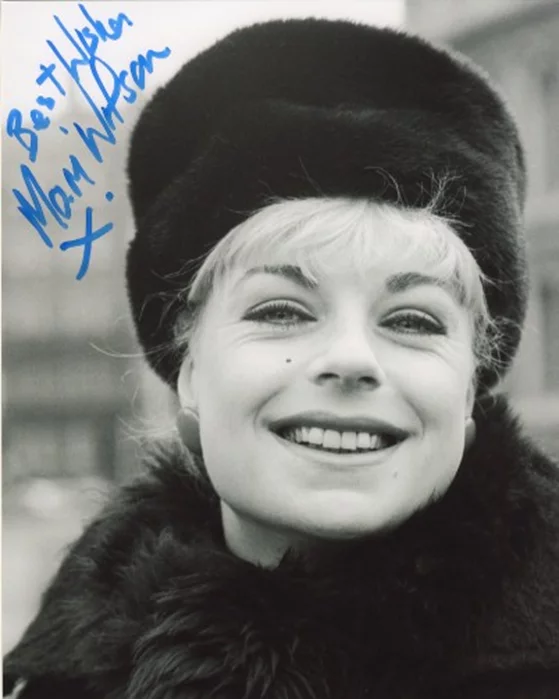 Mari Wilson autograph