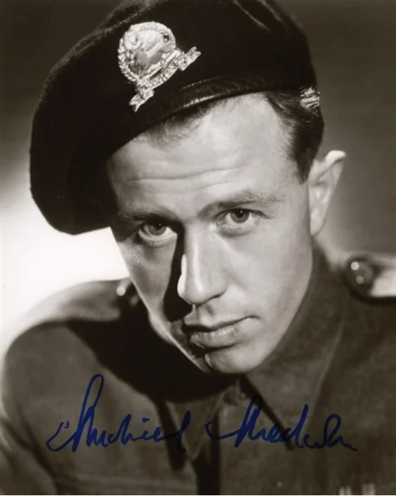 Michael Medwin autograph