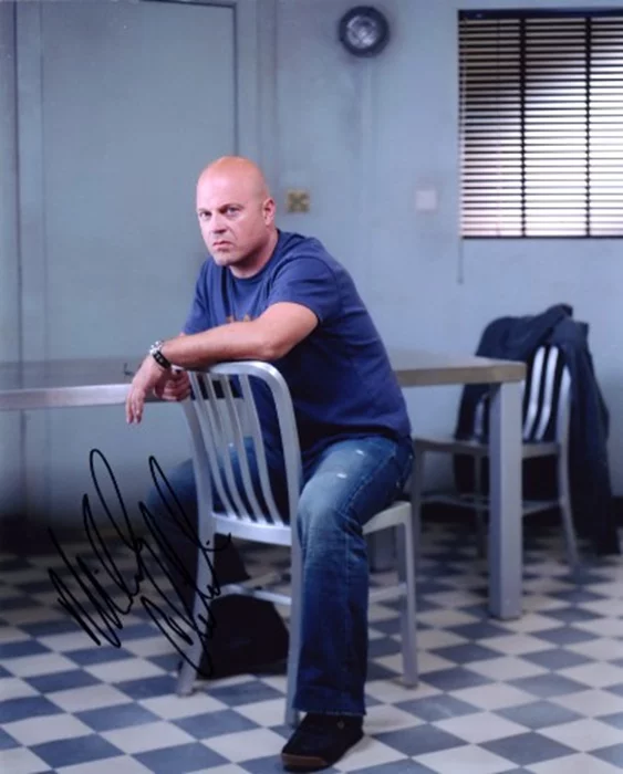 Michael Chiklis autograph