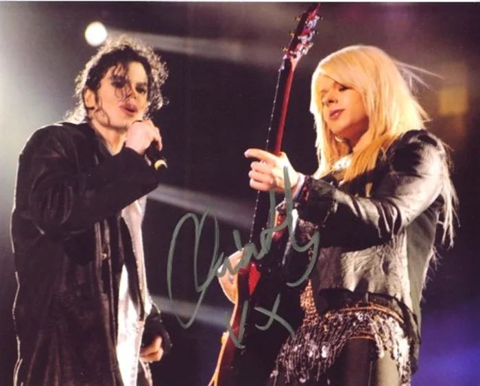 Orianthi Panagaris autograph