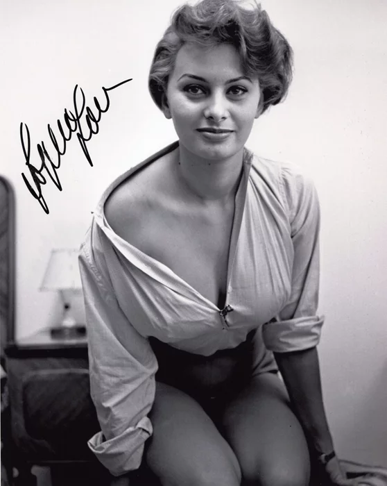 Sophia Loren autograph