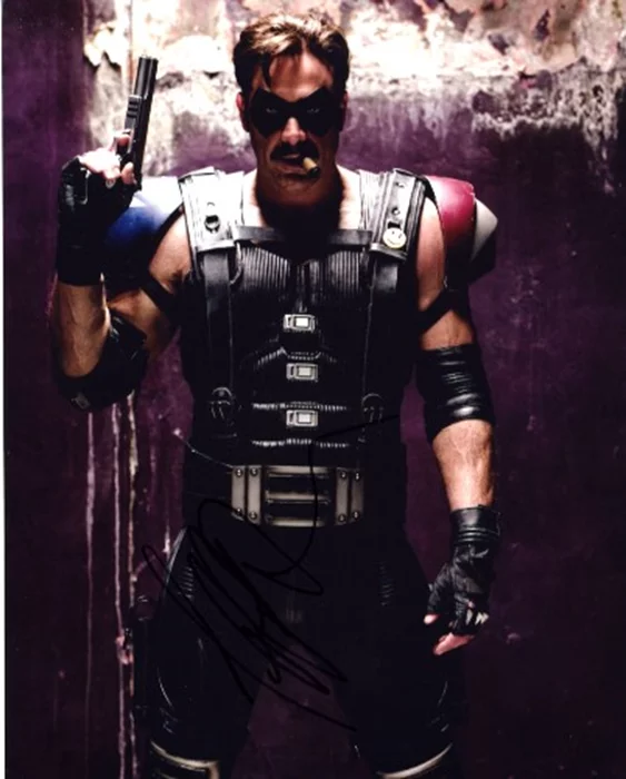 Jeffrey Dean Morgan autograph