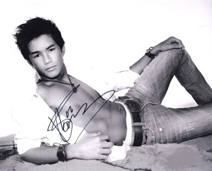 Boo Boo Stewart autograph