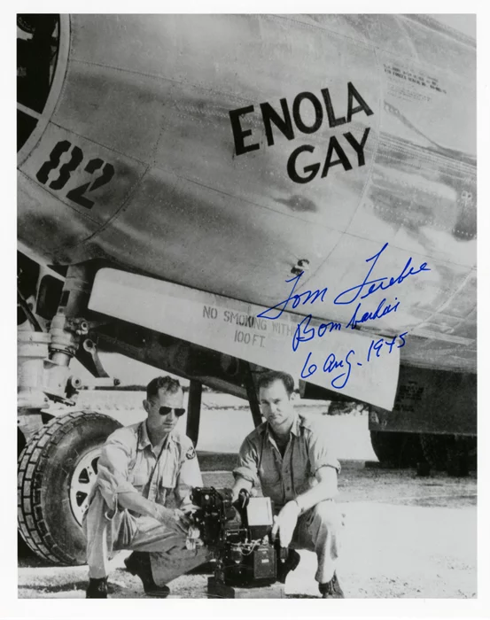 Tom Ferebee autograph