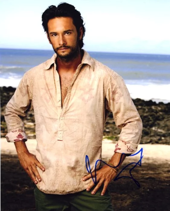 Rodrigo Santoro autograph