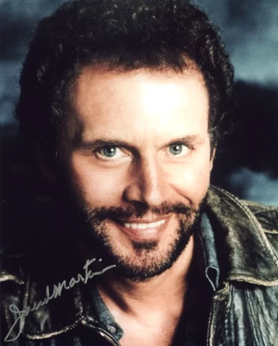 Jared Martin autograph