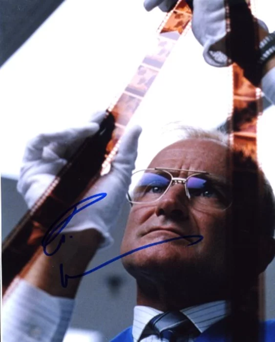 Robin Williams autograph