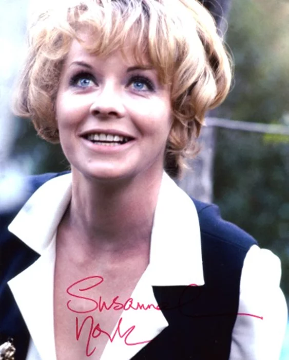 Susannah York autograph