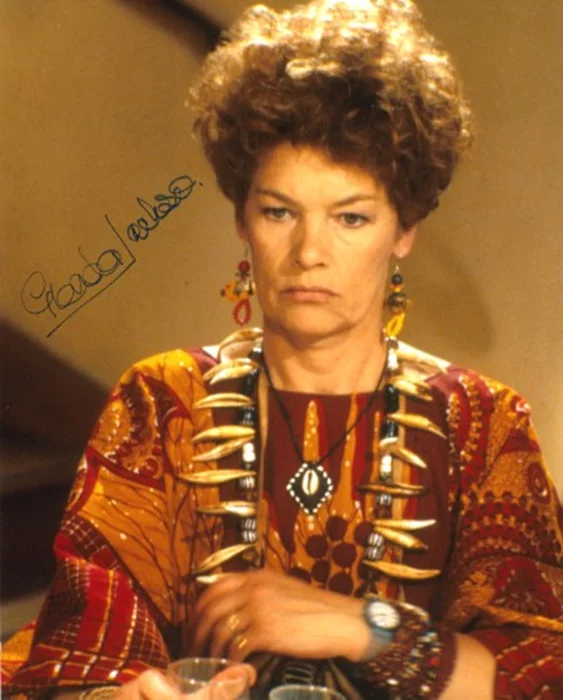 Glenda Jackson autograph
