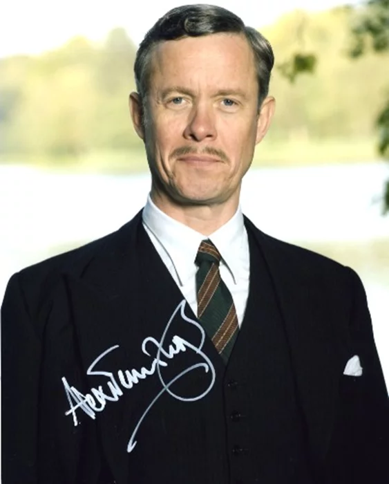 Alex Jennings autograph