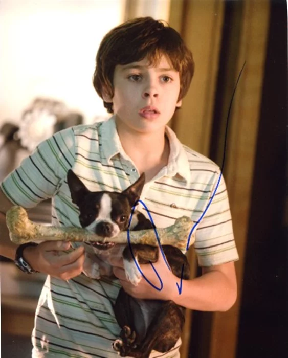 Jake T. Austin autograph