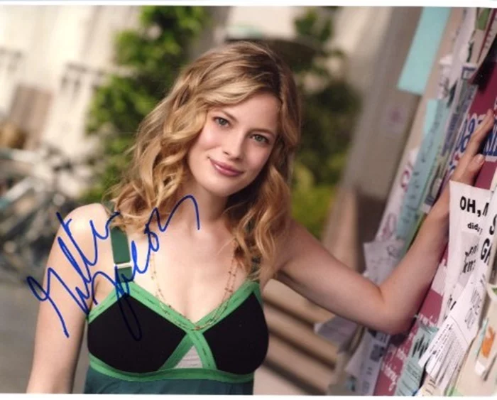 Gillian Jacobs autograph