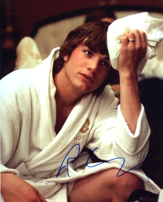Ashton Kutcher autograph