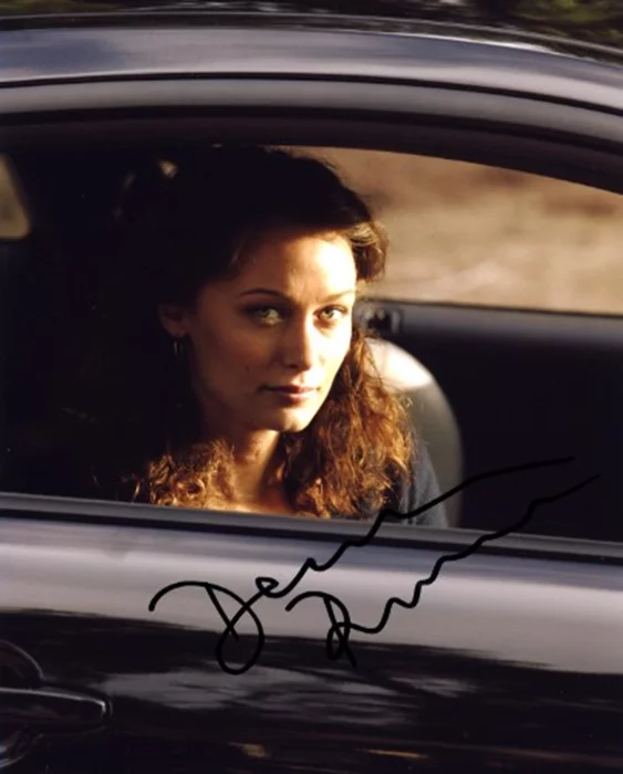 Deanna Russo autograph