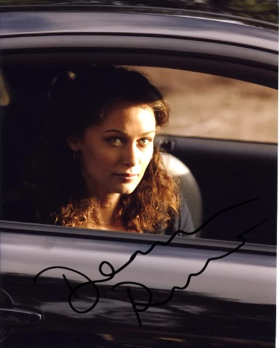 Deanna Russo autograph