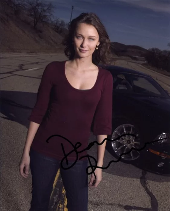 Deanna Russo autograph