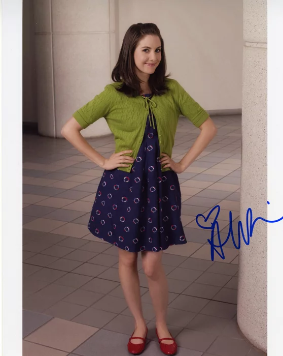 Alison Brie autograph